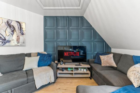 The Modern Gems of Central Canterbury - Sleeps 14